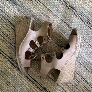 Carmen Saiz Nude Espadrilles